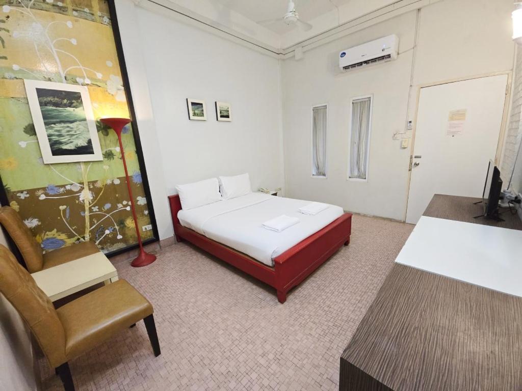Rajata Hotel Bangkok Exterior photo